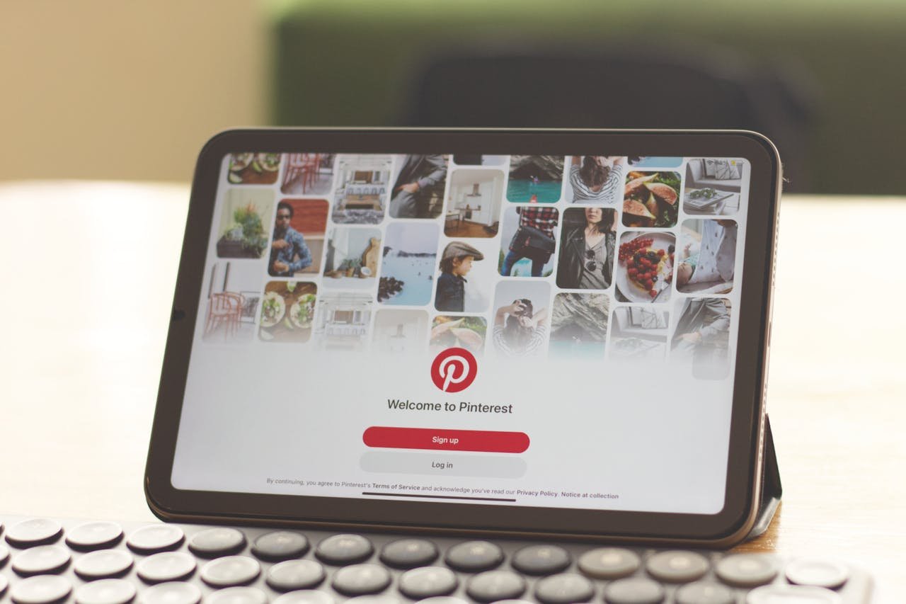 How to Make Money with Pinterest Design Services in 2026 (Complete Guide)